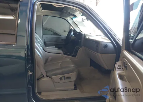 2005 Chevrolet Tahoe Z71 z USA, uszkodzony, nr VIN 1GNEK13T85R181516